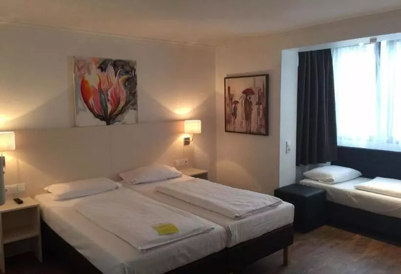 Fotos del hotel Lloyed:  10