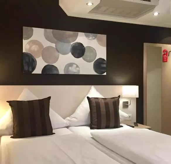 Fotos del hotel Lloyed:  11