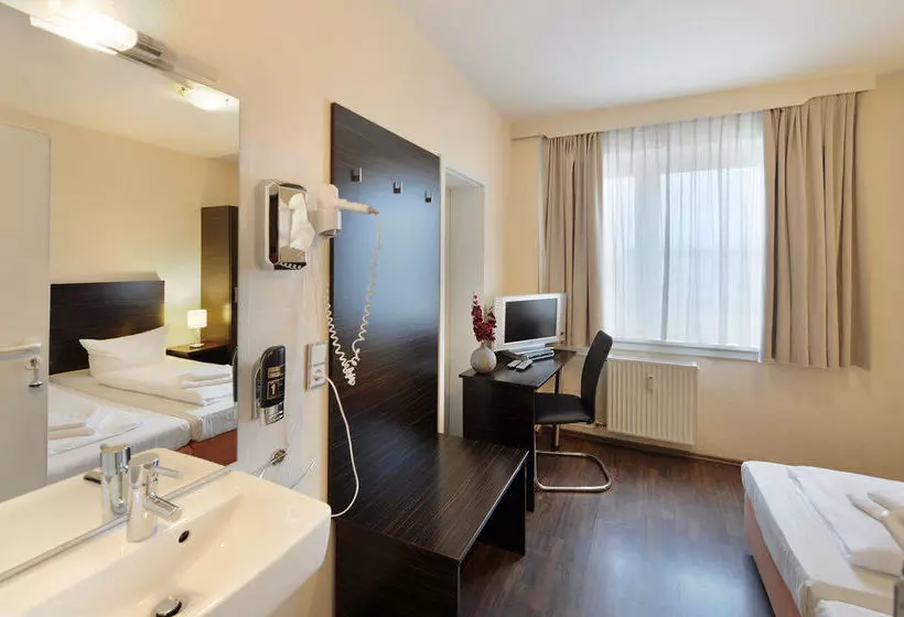 Fotos del hotel Fair Hotel Europaallee:  24