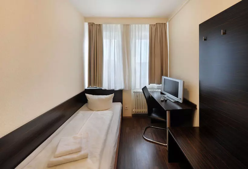 Fotos del hotel Fair Hotel Europaallee:  16