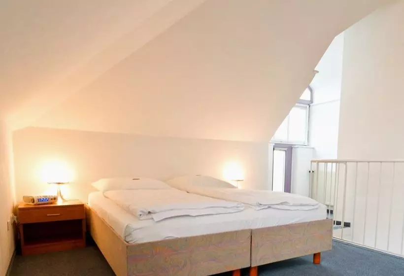 Fotos del hotel Hotel Feuerbach Im Biberturm Stuttgart:  17