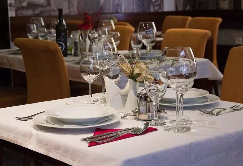 Fotos del hotel Atina:  4