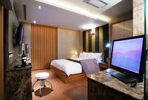 Fotos del hotel Elleinn:  18