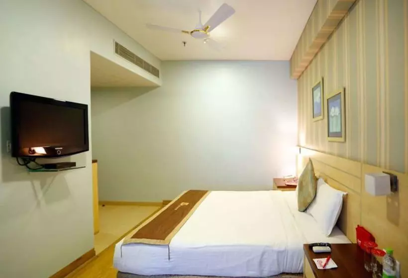 Fotos del hotel Oyo Premium Himayathnagar:  9