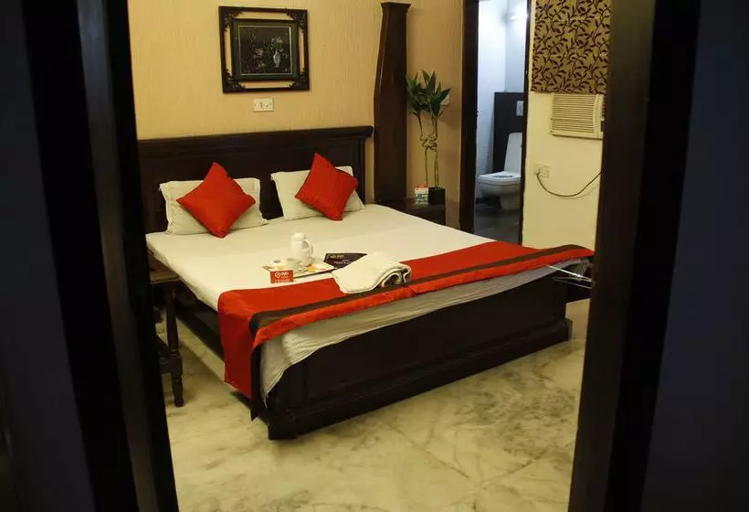 Fotos del hotel Oyo Rooms Gaffar Market 1:  2