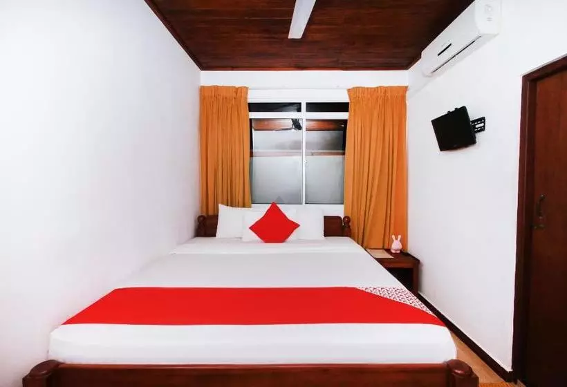 Fotos del hotel Aradhana:  5