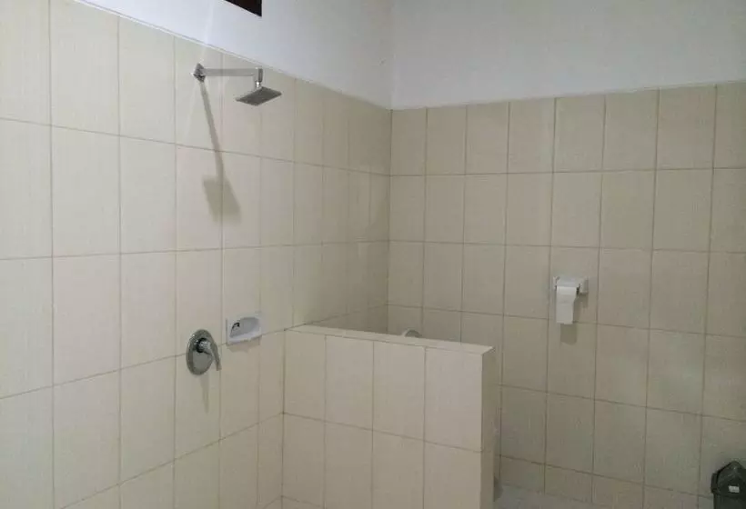 Fotos del hotel Kutamara:  12