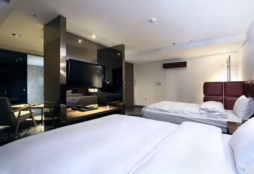 Fotos del hotel Imt:  12