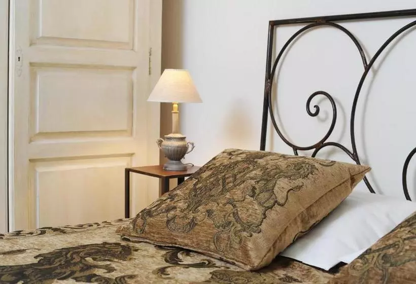 Fotos del hotel Autour Du Petit Paradis:  11