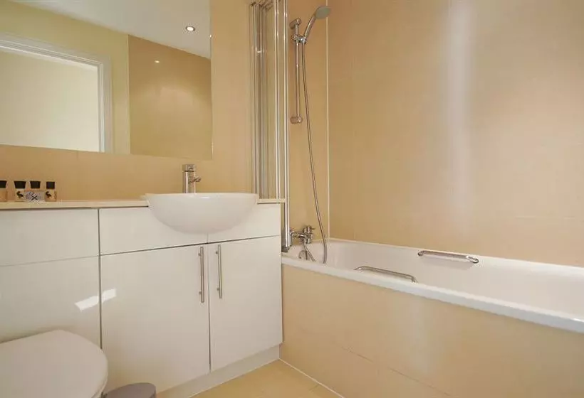 Fotos del hotel Crompton Court Apartments:  22