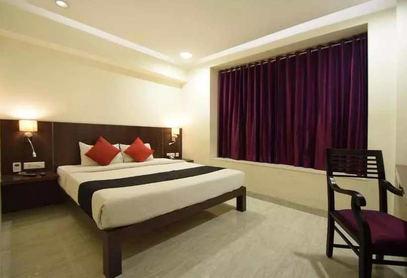 Fotos del hotel Fabhotel Radiant Star Lalkothi:  12