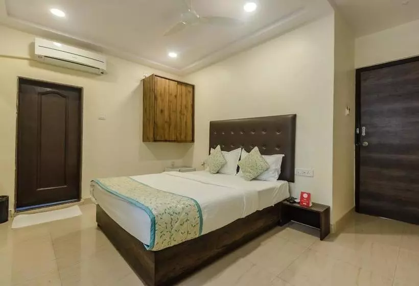Fotos del hotel Oyo Rooms Near Kokilaben Hospital:  18