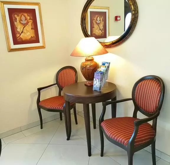 Fotos del hotel Maroon:  3