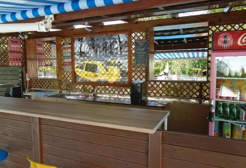 Fotos del hotel Triton:  12
