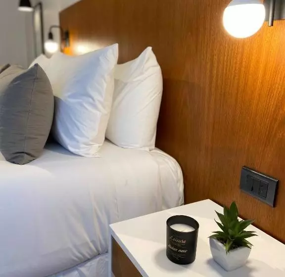 Fotos del hotel Ch Le Petit Suites:  20