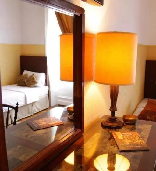 Fotos del hotel Philip House:  7