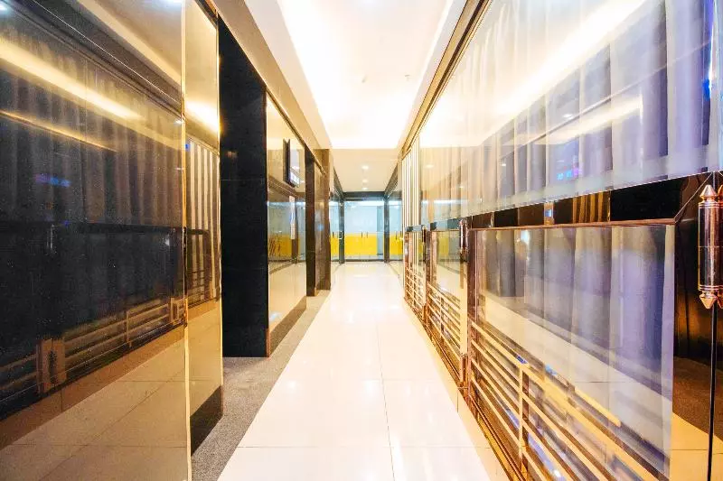 Fotos del hotel Reddoorz Premium Near Trinoma Mall:  13
