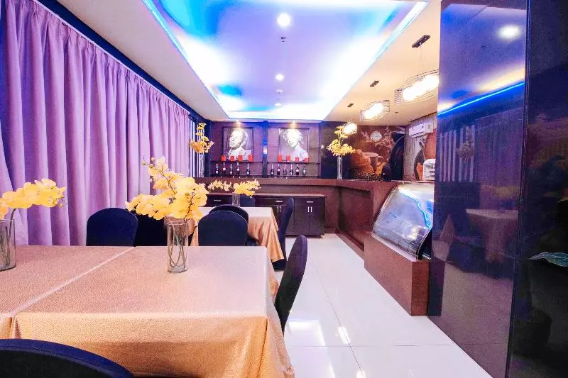 Fotos del hotel Reddoorz Premium Near Trinoma Mall:  14