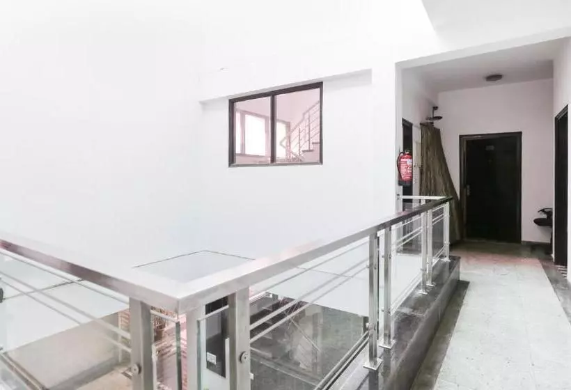 Fotos del hotel Treebo Trip Singh Suites 2:  24