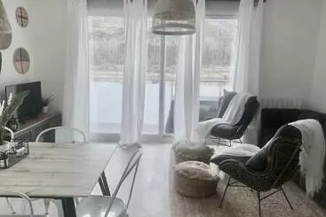 Precioso Apartamento En Monzón Con Terraza,piscina,parque Infantil Y Parking - Monzon