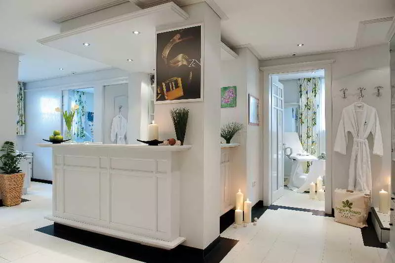 Fotos del hotel Hoteldorf Grüner Baum:  8