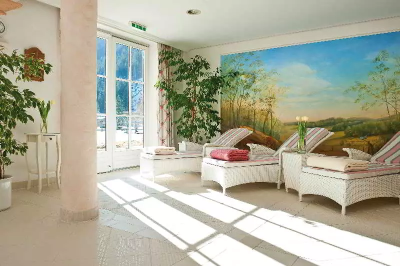 Fotos del hotel Hoteldorf Grüner Baum:  7