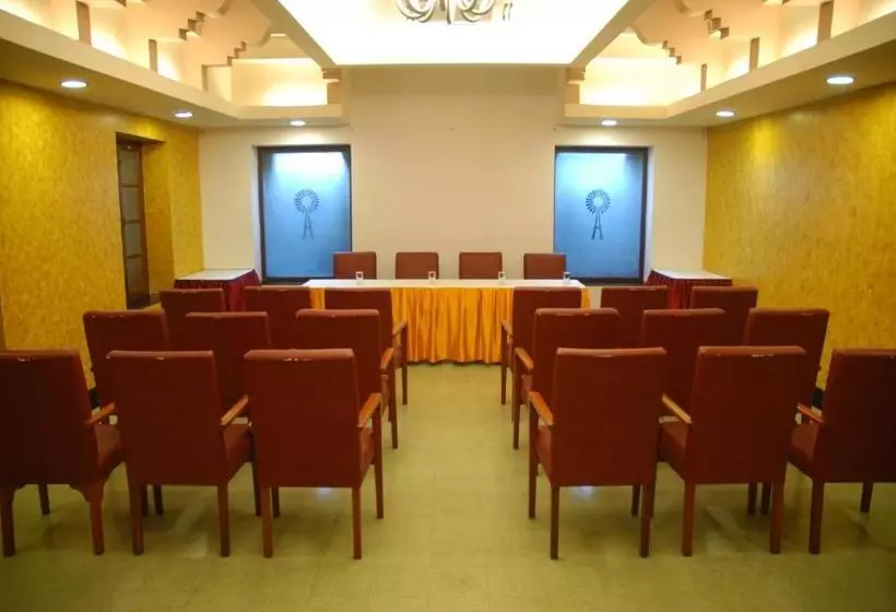 Fotos del hotel New Woodlands:  5