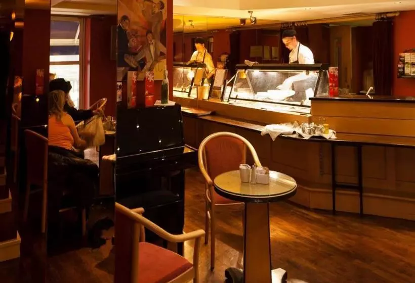 Fotos del hotel Pery's Hotel:  5