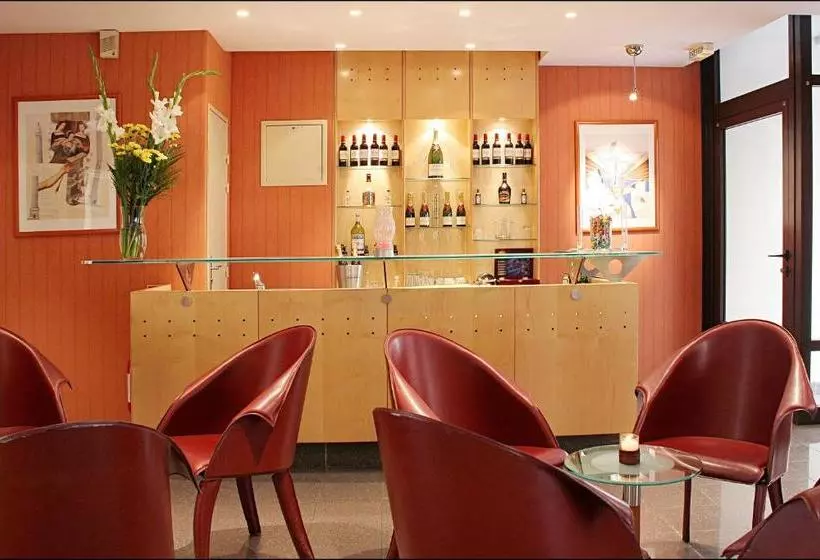 Fotos del hotel Pavillon Villiers Etoile:  4