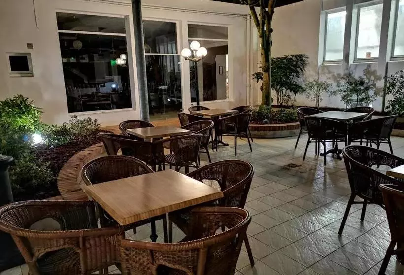 Fotos del hotel Hôtel Notre Dame De La Sarte:  83