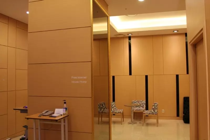 Fotos del hotel Eastgate Tower Hotel & Residence:  8