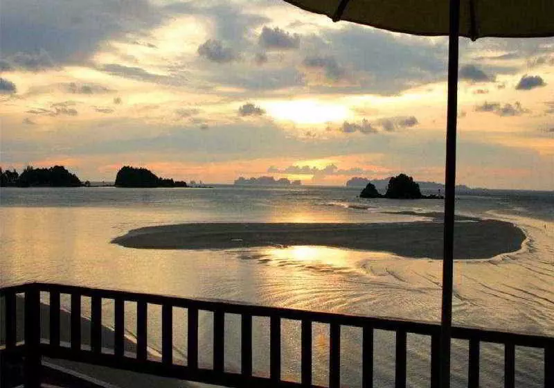 Fotos del hotel Lanta All Seasons Beach Resort:  4