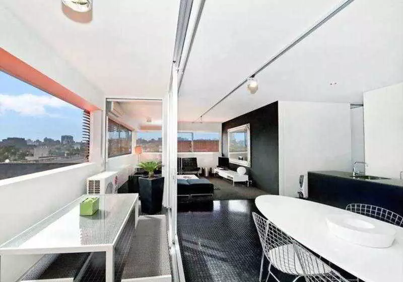 Fotos del hotel The 150 Apartments:  5