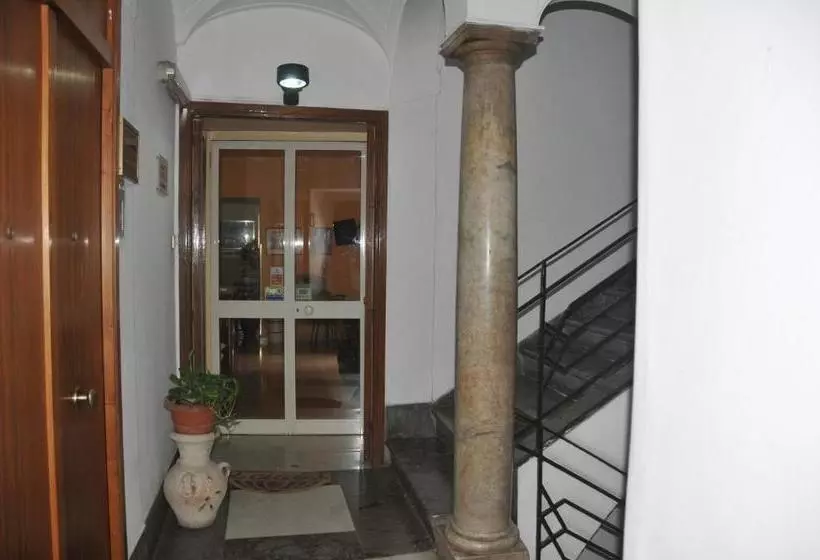 Fotos del hotel Affittacamere Vittoria:  3