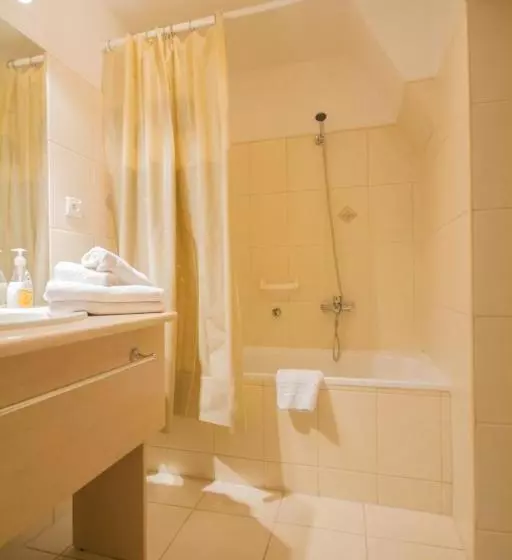 Fotos del hotel Corum:  6