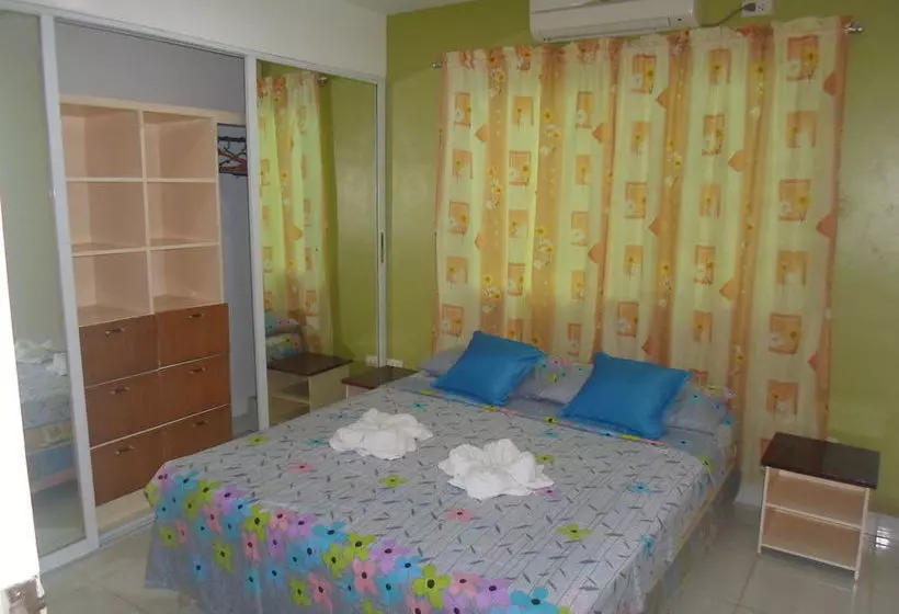 Fotos del hotel Roxon Apartments:  6