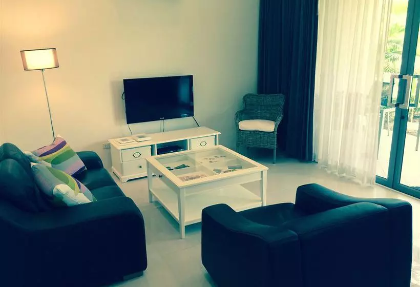 Fotos del hotel Akamai Village:  11