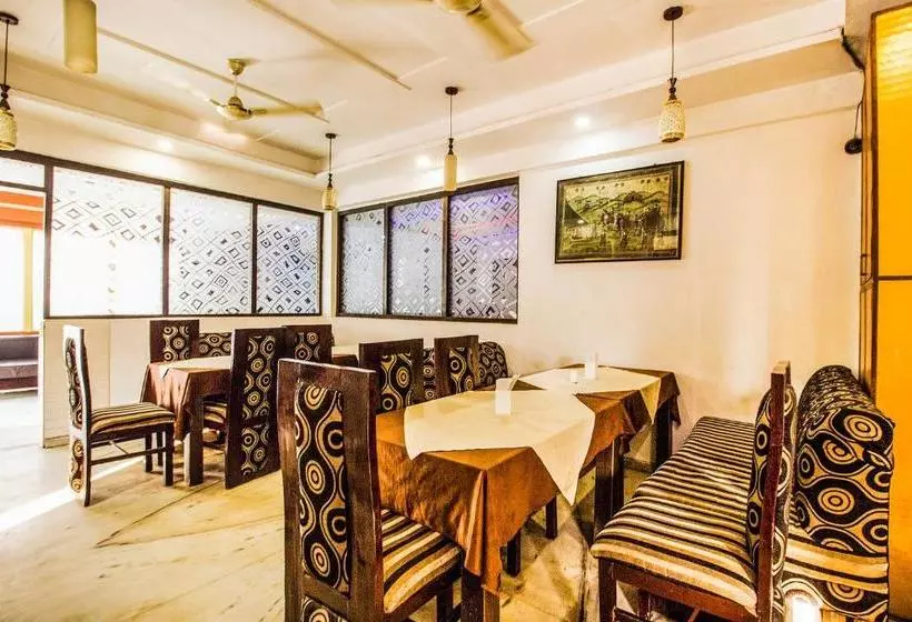 Fotos del hotel Fab Alpine Tajganj:  5