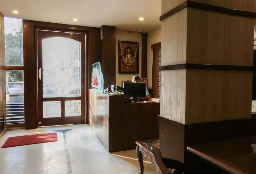 Fotos del hotel Oyo Rooms Majestic:  17