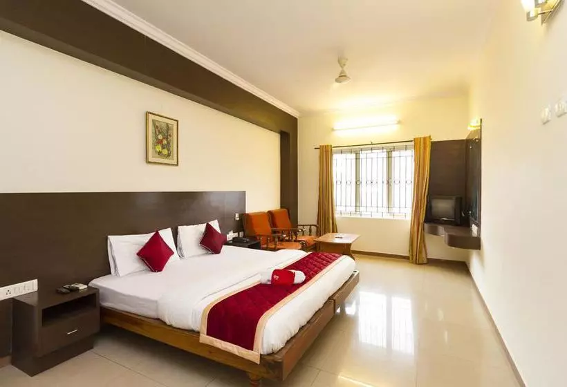 Oyo Rooms Mg Road Trinity Circle