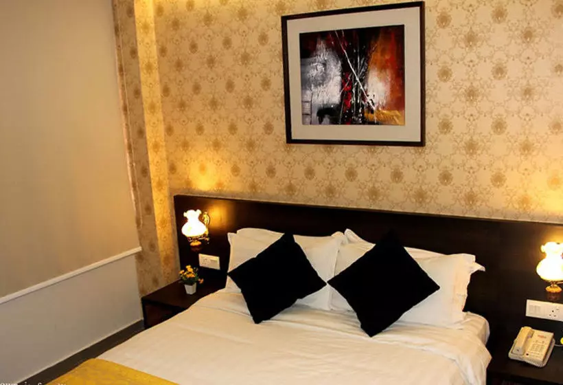 Fotos del hotel The Ninety Six Boutique:  2