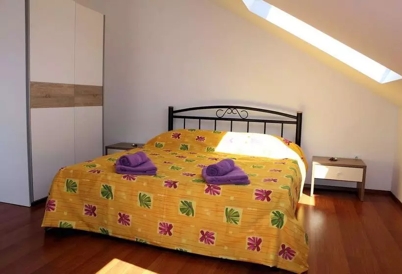 Fotos del hotel Apartments Ira:  16