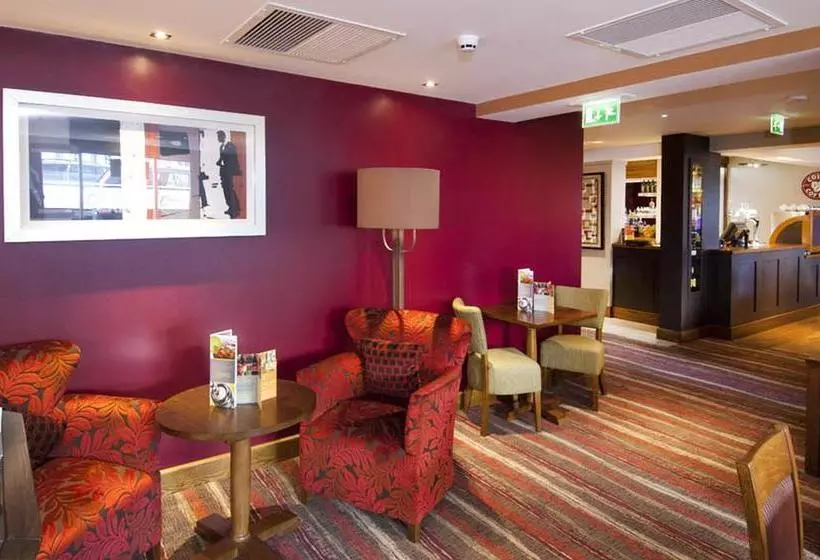 Fotos del hotel Premier Inn London Angel Islington:  2