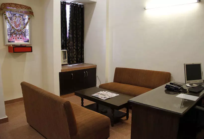 Fotos del hotel Oyo Rooms Safdarjung Extension:  18