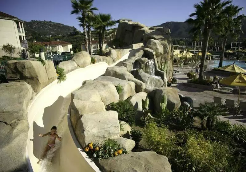Fotos del hotel Villas On The Greens At The Welk Resort:  2