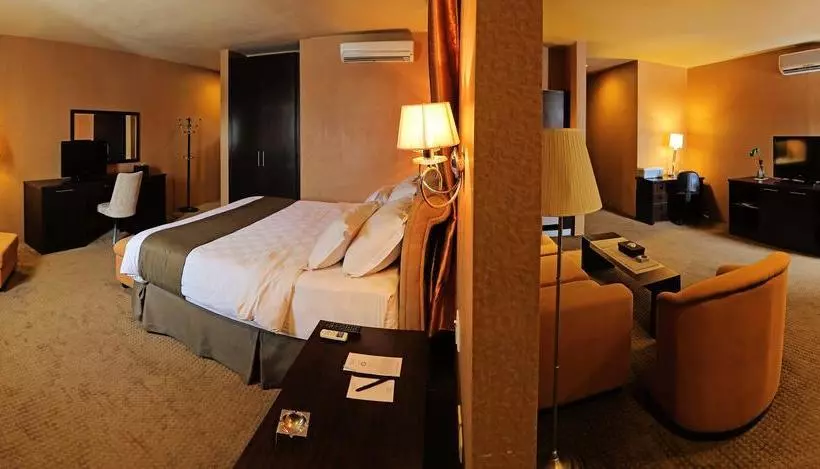Fotos del hotel Kenari Tower:  15