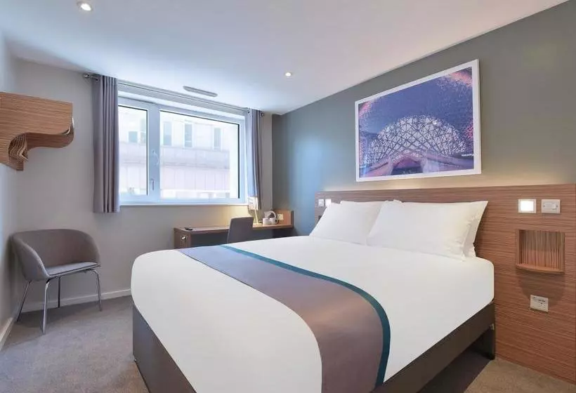 Fotos del hotel Travelodge London City:  2