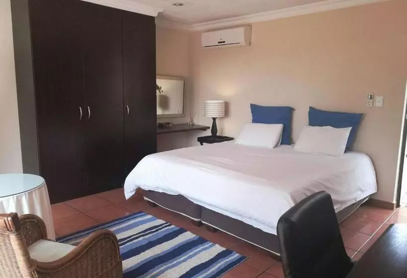 Blue Crane Lodge