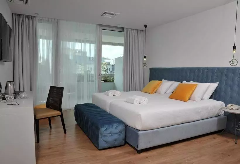 Athenaeum Palace & Luxury Suites