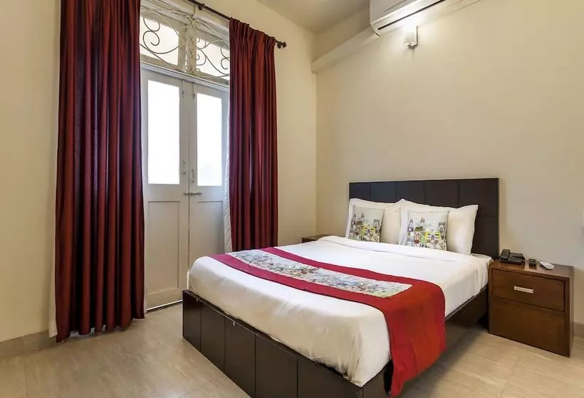 Oyo Townhouse 041 Bardez
